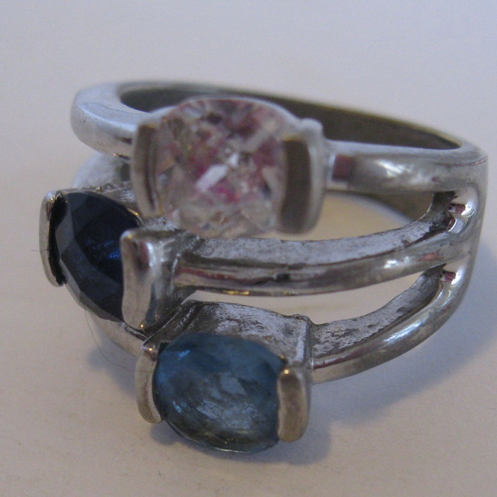 Lia Sophia Rivera 3 stone ring - Size 7